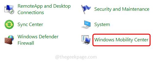 如何在 Windows 10 / 11 上启用键盘背光?