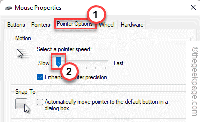 如何解决Windows 11 / 10中鼠标移动指针方向错误的问题？
