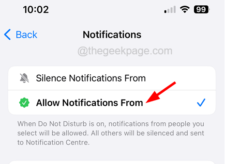如何允许特定联系人在 iPhone 的请勿打扰模式下呼叫?