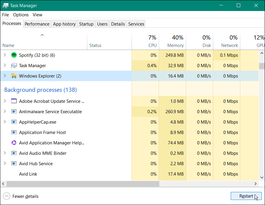 如何修复全屏显示的 Windows 任务栏