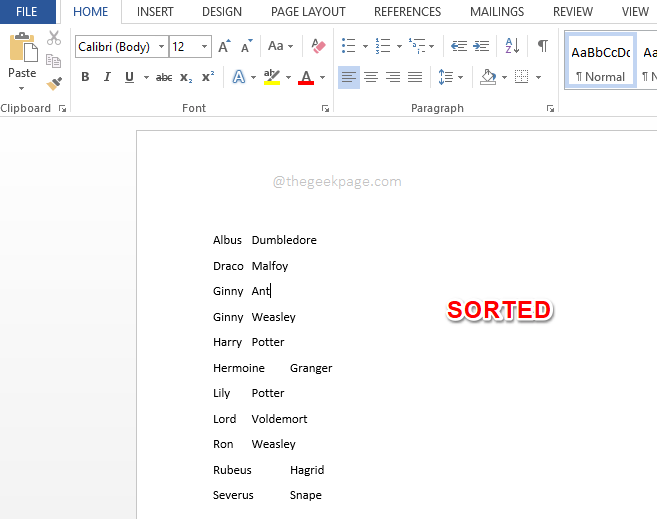 如何根据 MS Word 中的名字和姓氏按字母顺序对名称列表进行排序