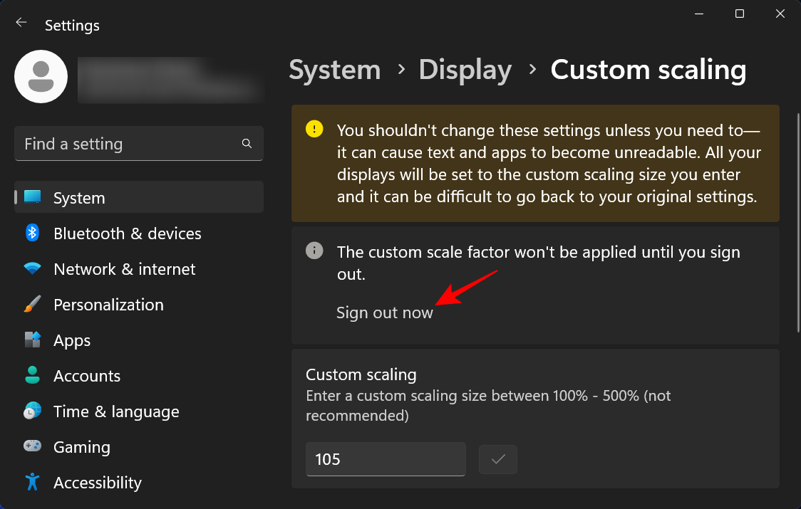 如何在 Windows 11 上缩小图标