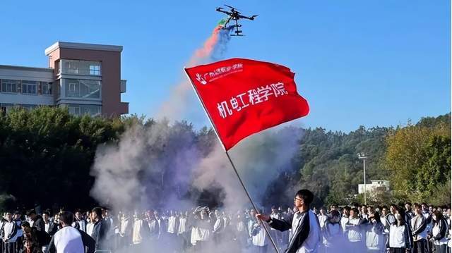 广州城建职业学院:无人机应用技术 | 极致飞行,领航未来