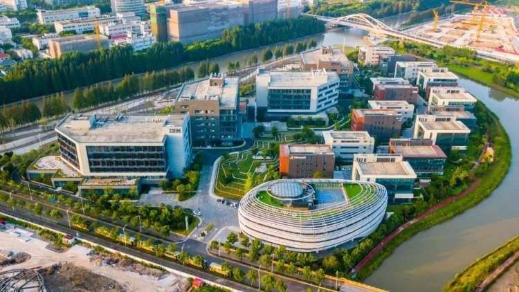 AI成果加速落地!世界人工智能大会磁场效应在浦东发力