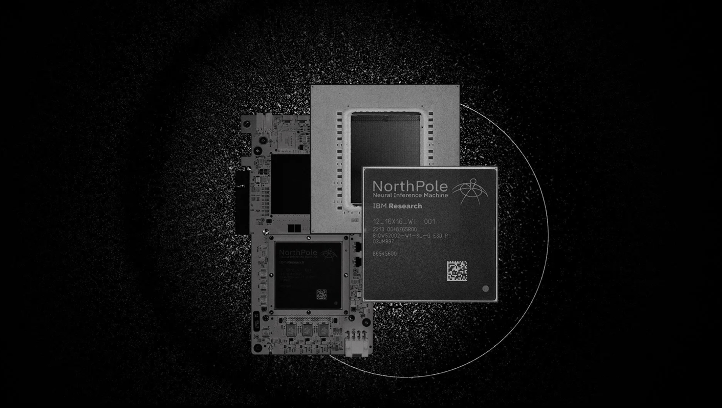 IBM 推出 AI 芯片 NorthPole:内置存储器,号称可“模拟人脑运行”