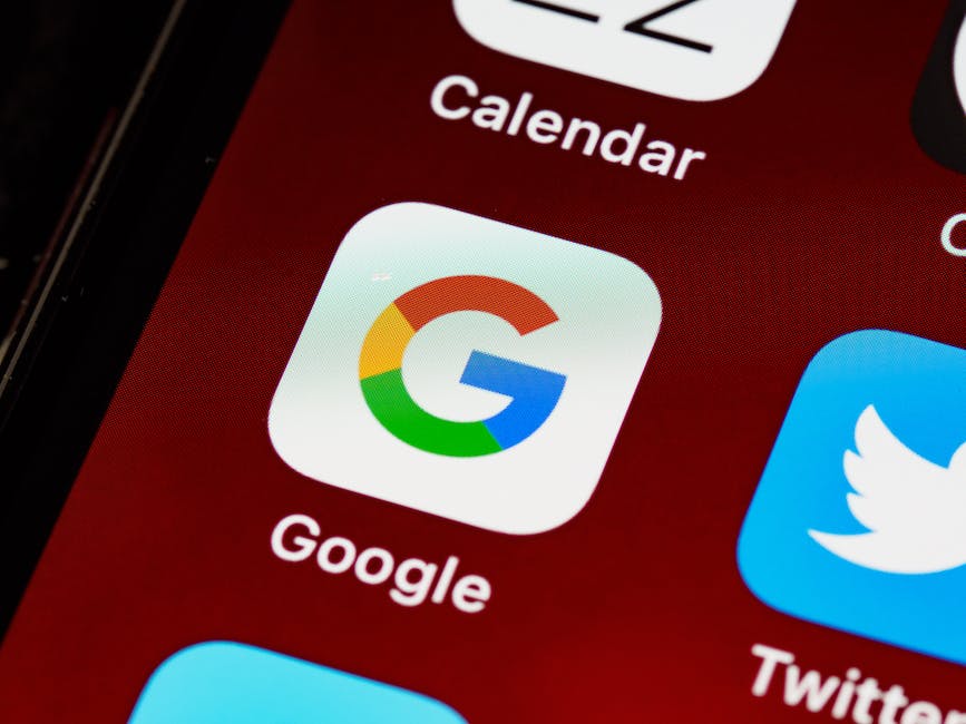 谷歌 CEO 皮查伊曾向苹果 CEO 库克提议在 iPhone 上预装谷歌搜索应用,遭拒绝