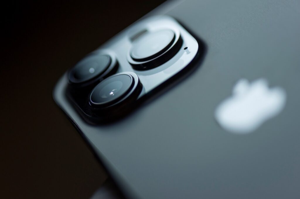 如何使用iPhone 15 Pro Max相机默认设置拍摄4800万像素照片?