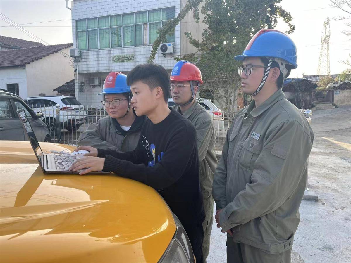 国网黄冈电力借助尖端科技，推行“一巢多机”无人机精细巡检以保障供电