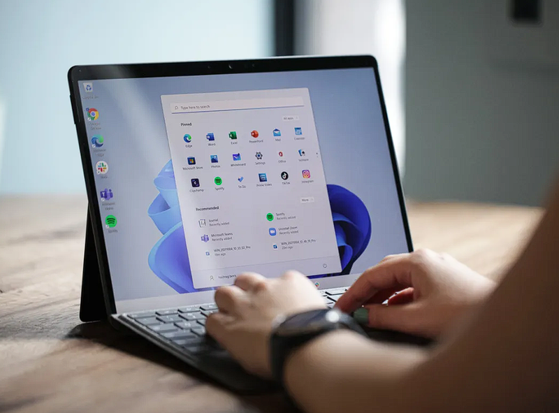 记事本也被Microsoft大力推进AI PC的浪潮所影响