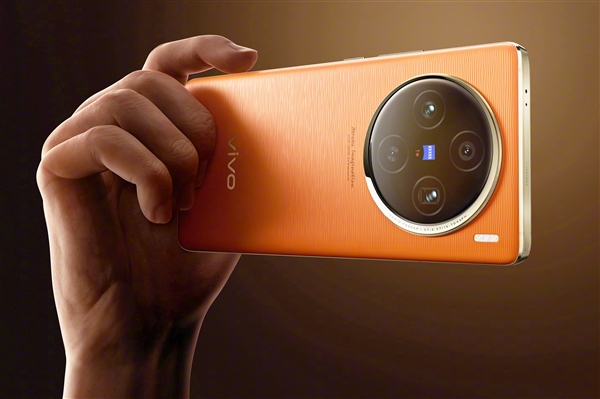 vivo X100系列率先引领2160Hz全高频调光屏幕潮流,助力眼睛保护