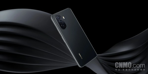 华为nova Y71:星光设计与超长待机时间成为亮点