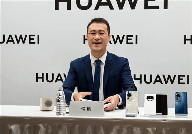 余承东卸任华为终端BG CEO,何刚将接任