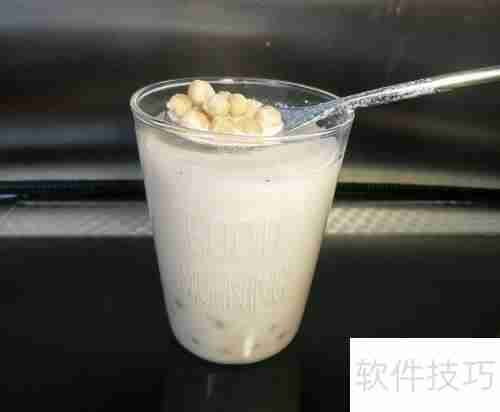 健脾豪华版奶茶：温暖脾胃的秋冬饮品选择