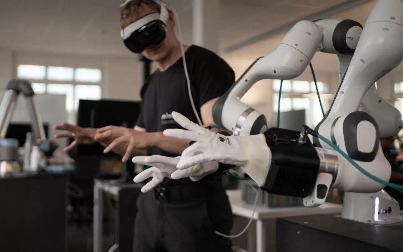 瑞士机器人科技企业Mimic Robotics研发通用人形机械手，提升工业自动化水平
