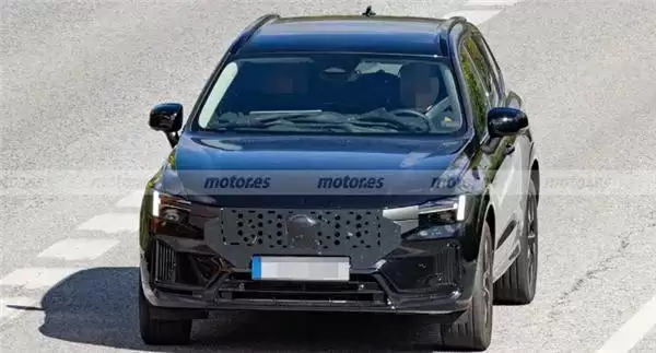 新款沃尔沃XC60谍照流出，外观内饰升级，动力优化，2027上半年亮相