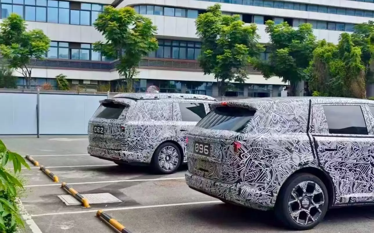 小米“寻天”SUV谍照曝光:一大一小两款,大号车型配升降车顶