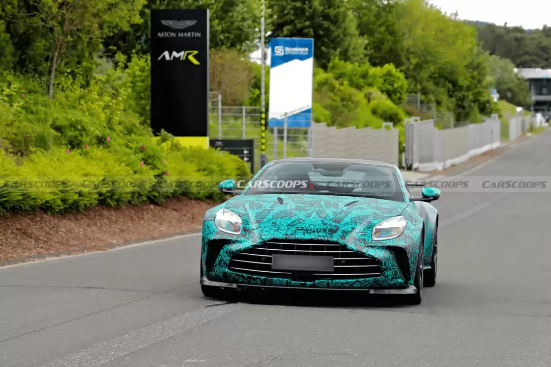 纽北现身!阿斯顿马丁新Vantage携中置四出排气,性能或超Vantage S