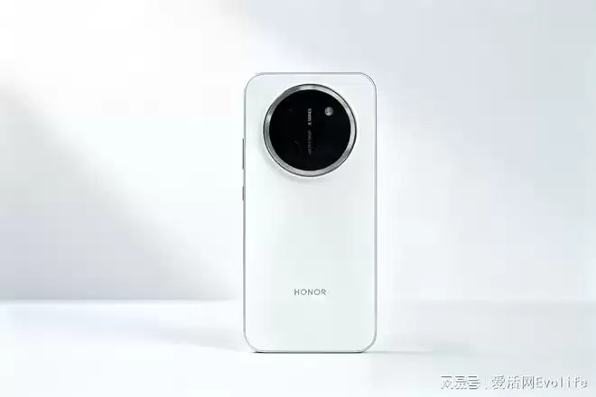 荣耀X80 Pro Max，把充电宝卷哭了