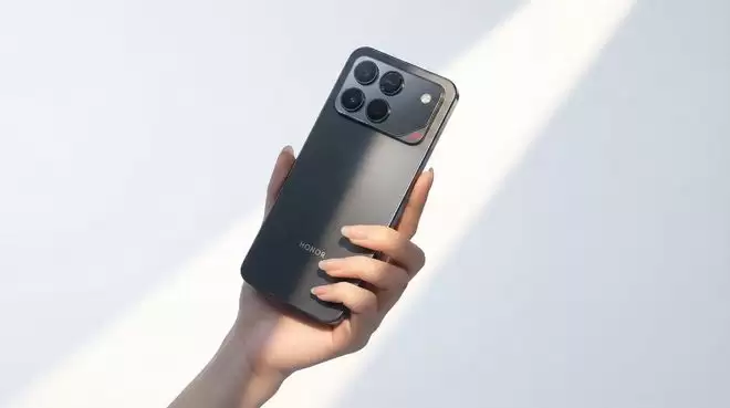 赶超平板!手机电池卷向10000mAh,充电宝彻底完犊子了?
