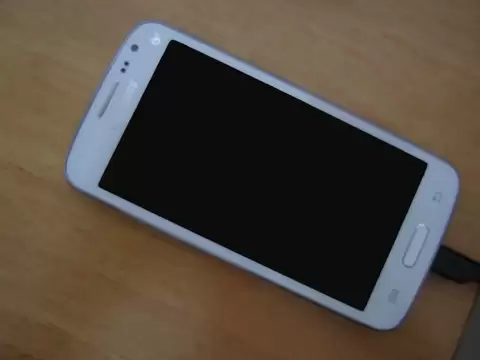 手机变砖后怎么连接电脑