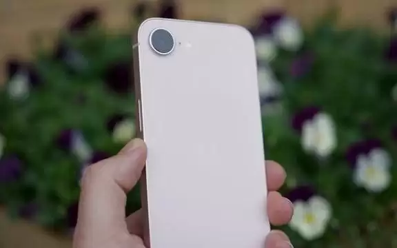 苹果自研通信芯片替代进程提前 或加速摆脱对高通依赖