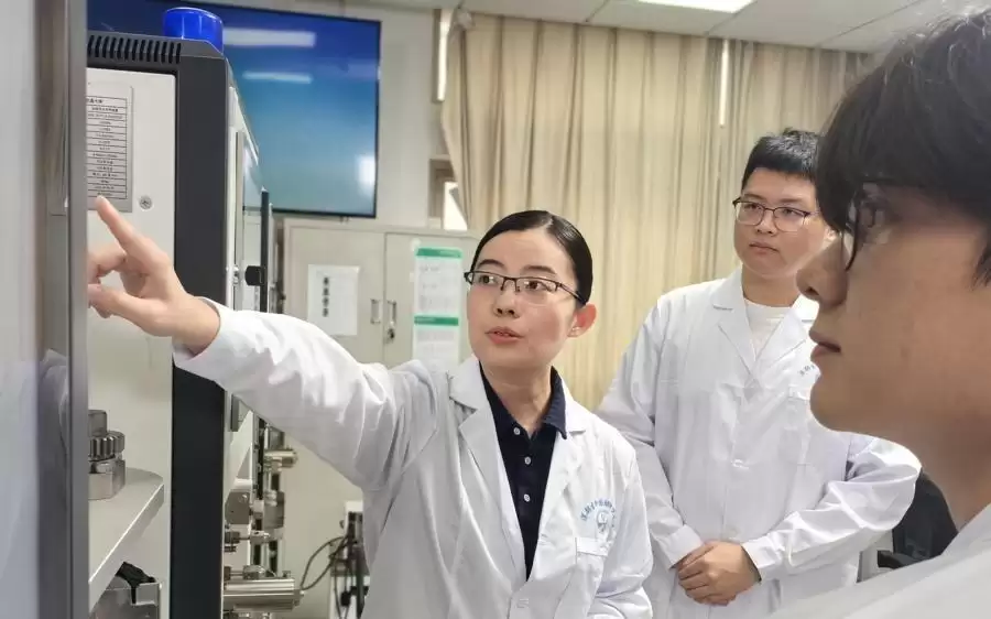 赵维殳:4岁问生命起源,36岁绘出深渊“清明上河图”|上海最美科技工作者