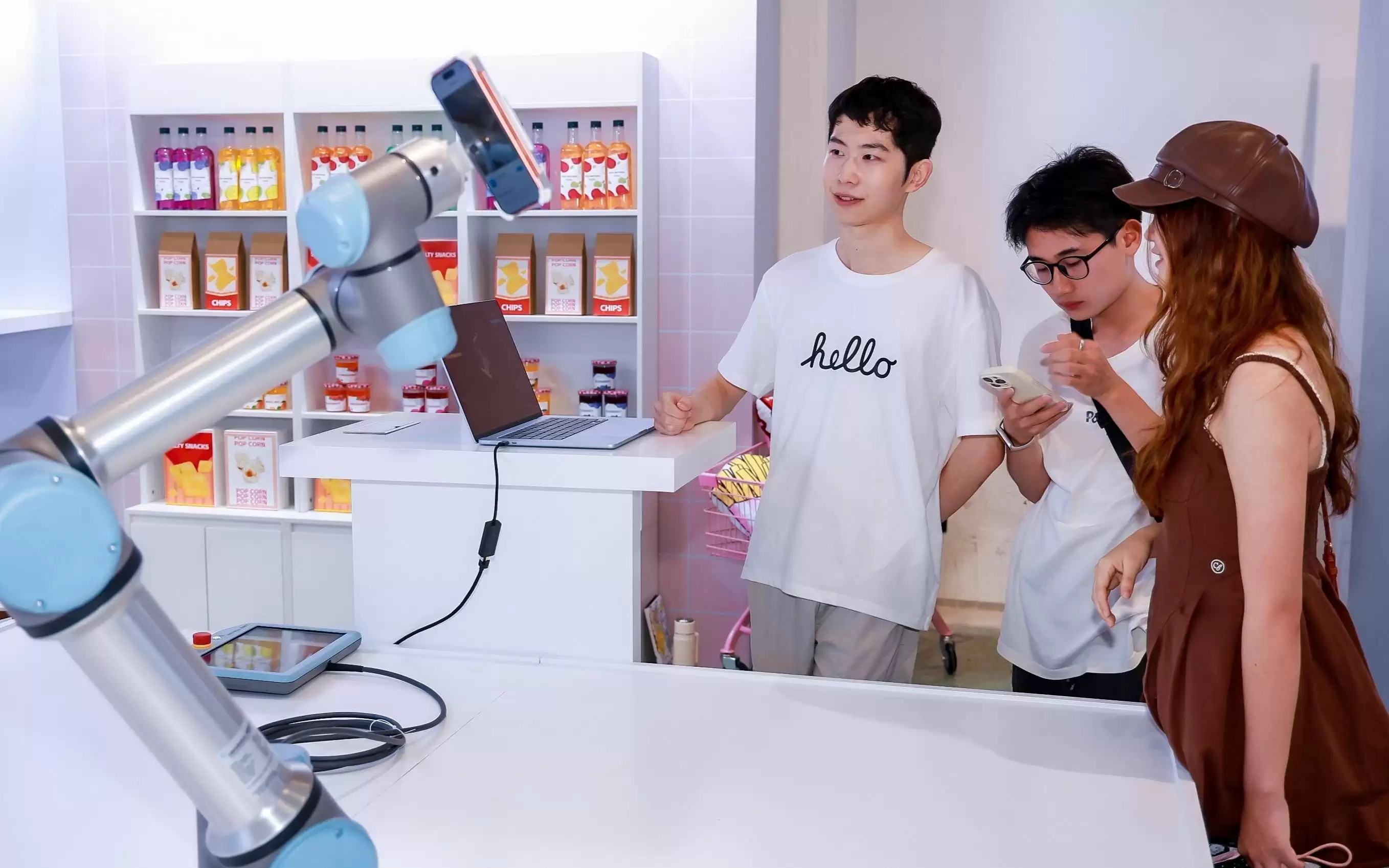不会代码的文科生，已经开始用AI做产品了