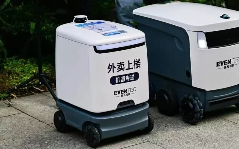 打造机器人实景实训应用街区,西部首个机器人交易中心亮相成都高新区
