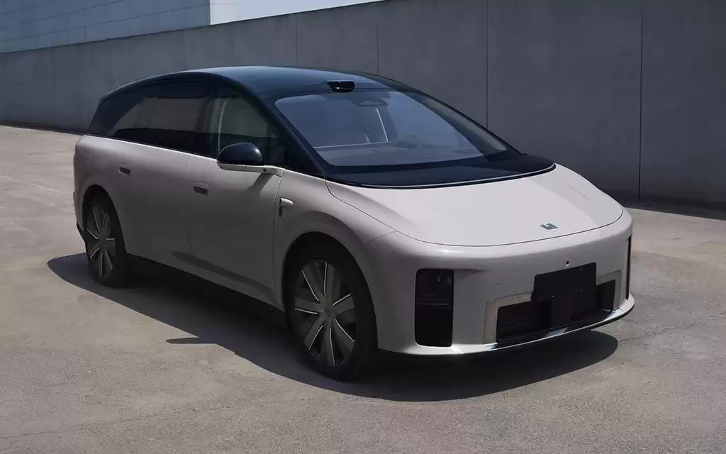 理想i9纯电SUV申报图公布:轴距3168 mm,三元锂电池