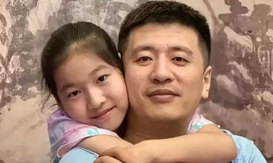 张雪峰11岁女儿接手股份！拼半辈子给女儿留底气，只拿分红不掌权