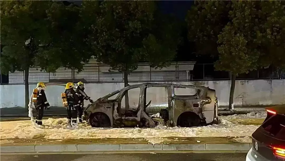 电池与整车安全新规同步落地,新能源汽车安全升级,劣质产能加速出清