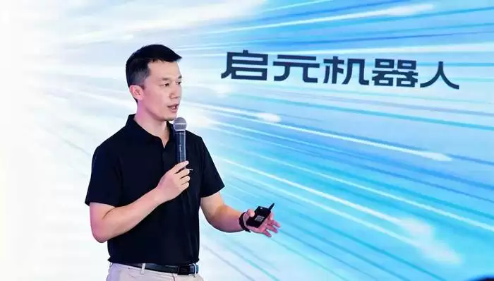 上纬新材CEO田华首次公开发声:我们为什么押注个人机器人?