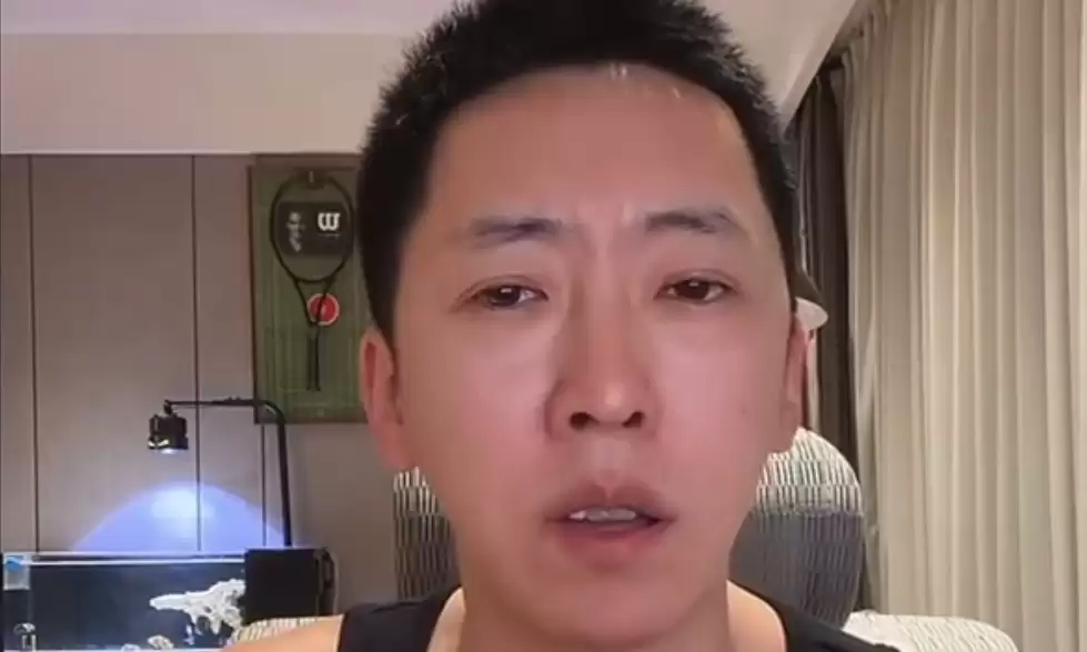 留几手直播狠批冯小刚!早与观众脱节了,票房扑街真不冤