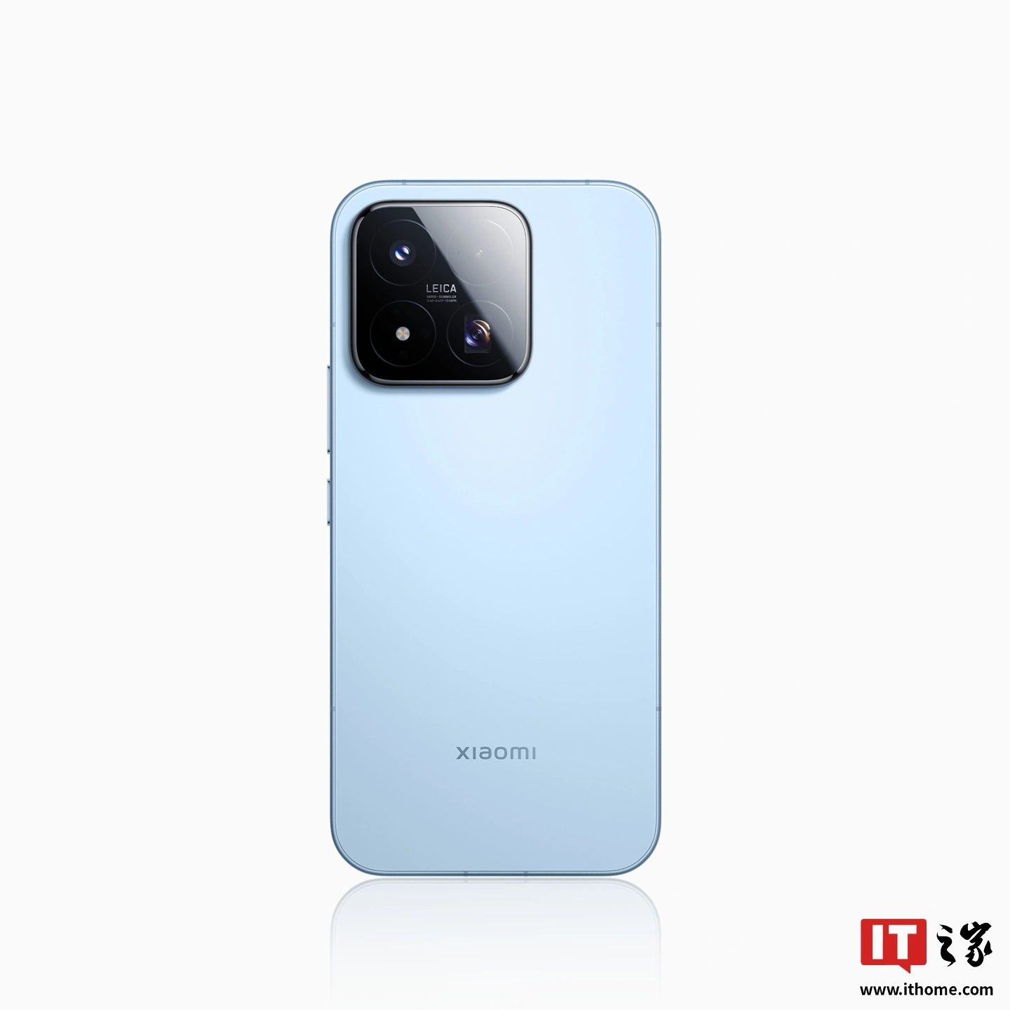 全新小米 17 Max 晴空蓝 / 白色 / 像素黑三色齐登场，新机采用 6.9 英寸极窄四等边直屏设计