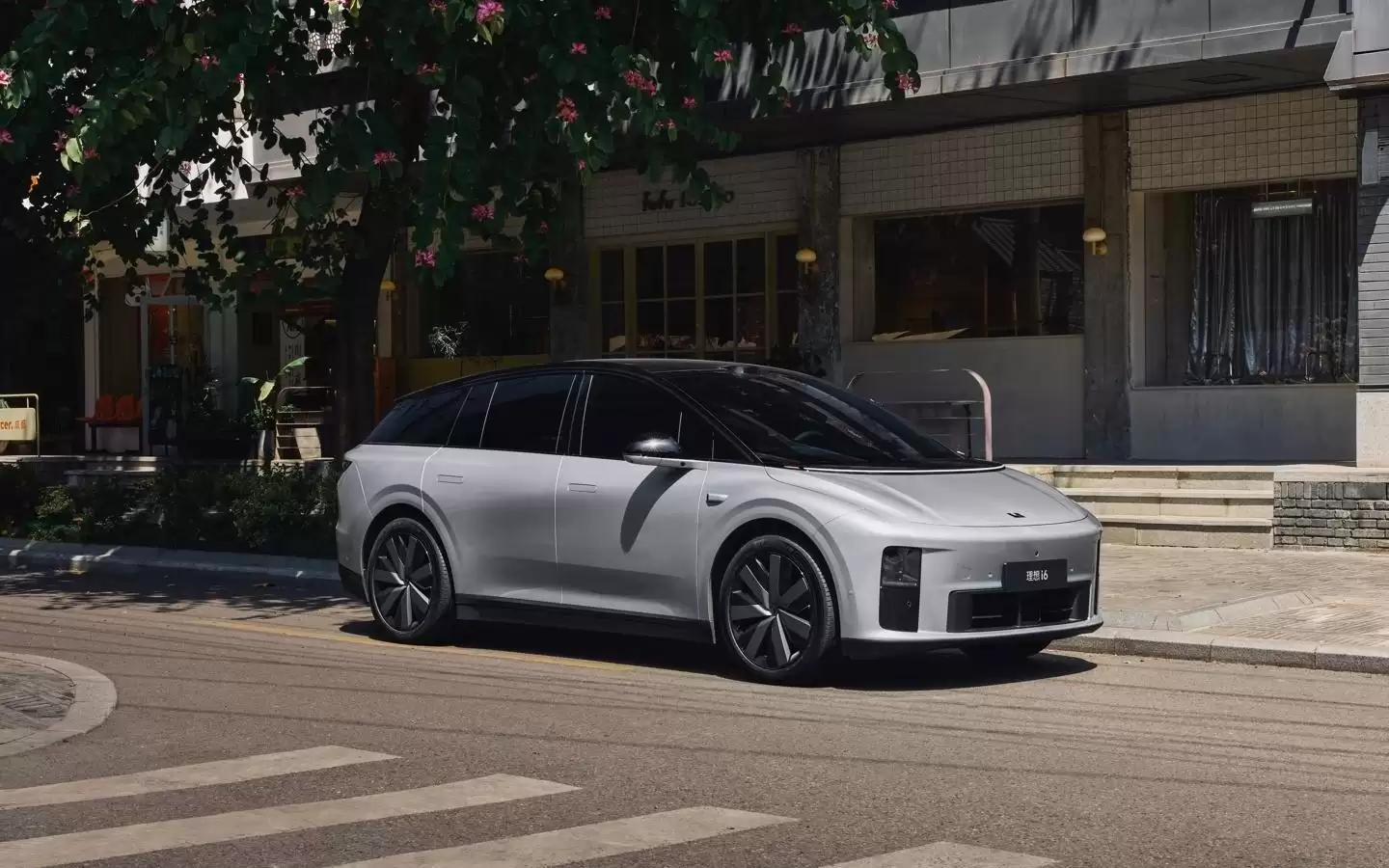 理想汽车:纯电SUV由理想i系列承载